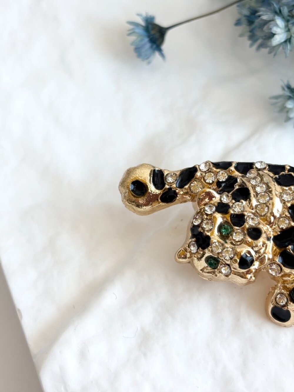 Climbling Leopard Figural Gold Toned Black Rhinestone Vintage Insp Brooch Pin - Picture 6 of 13